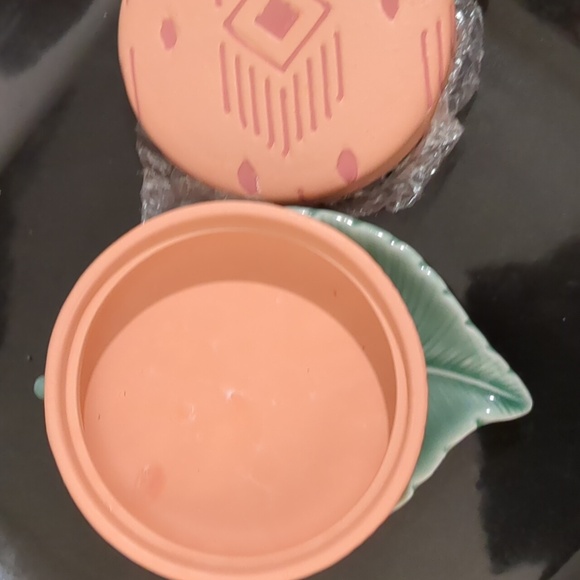 Jewelry Container - Picture 2 of 3